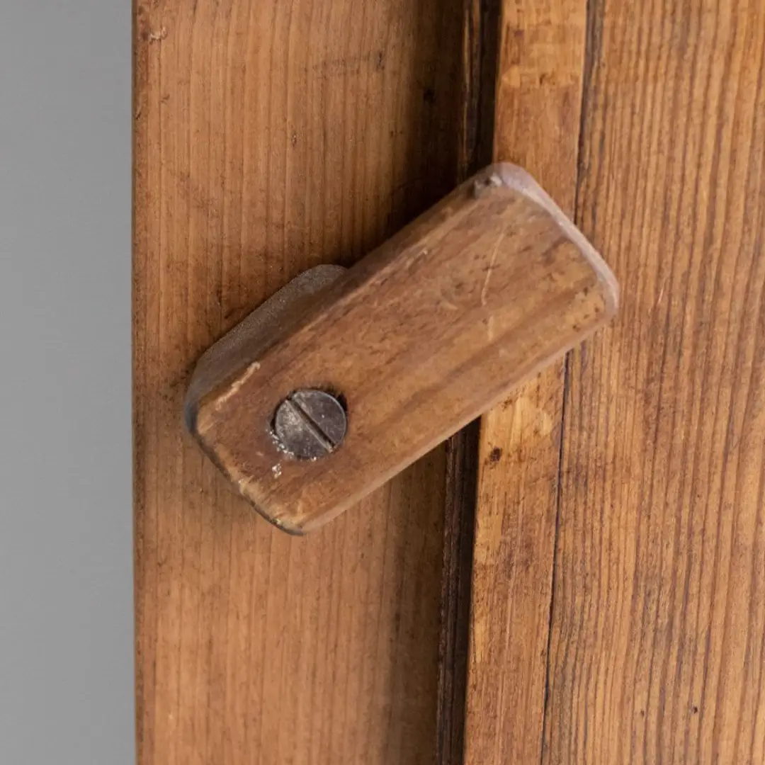 Kunci Pintu Kayu Kecil Model Putar