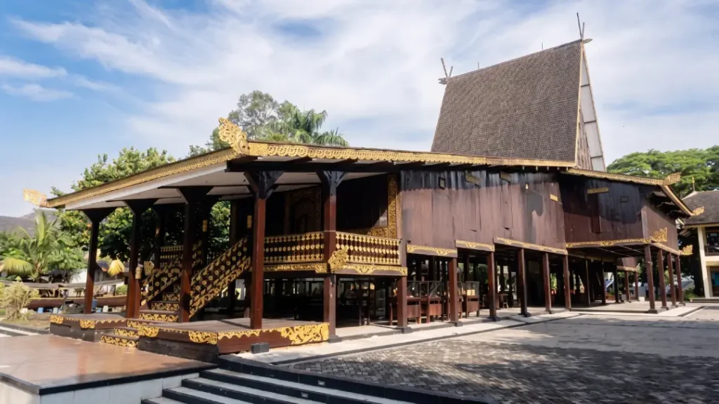 Rumah Adat Kalimantan Selatan