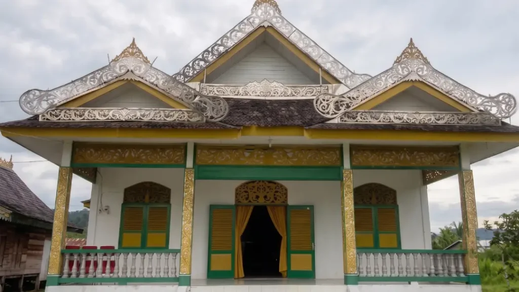 Rumah Adat Khas Kalimantan Timur