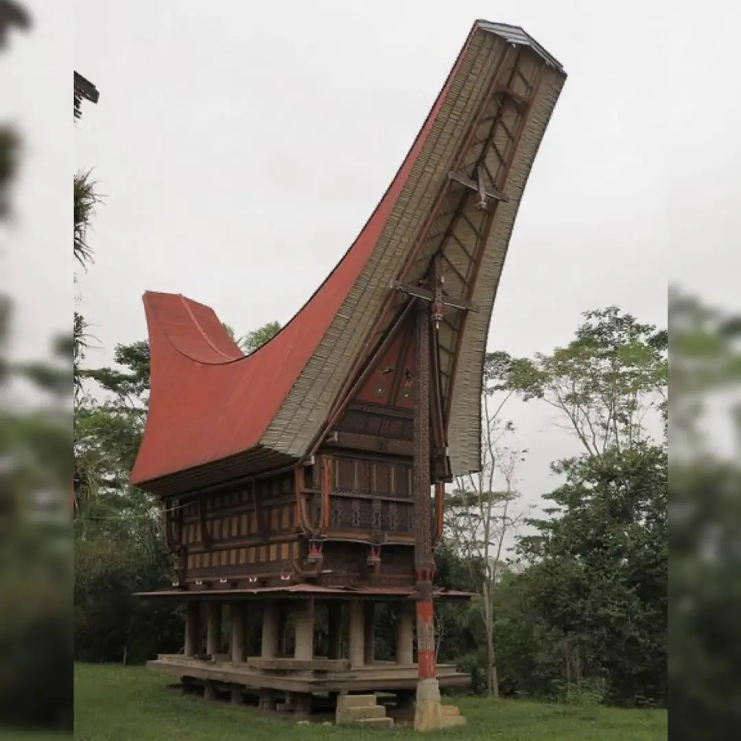 Rumah Adat Tongkonan (Toraja)