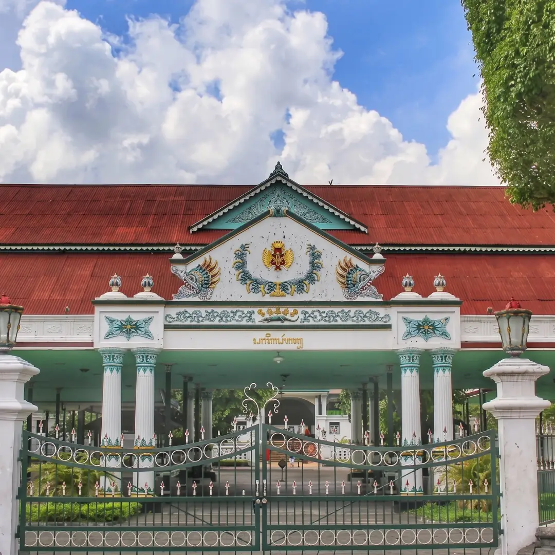 rumah adat di yogyakarta
