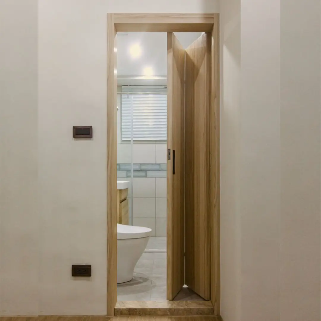 Pintu Kamar Mandi Lipat Kayu