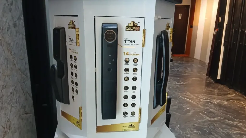 cara setting fortress smart lock titan
